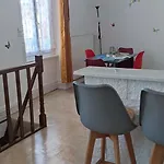 Duplex F2 Confort Proche Centre Avec Parking Gratuit Daire Montluçon