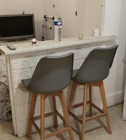 Apartament Duplex F2 Confort Proche Centre Avec Parking Gratuit Montluçon