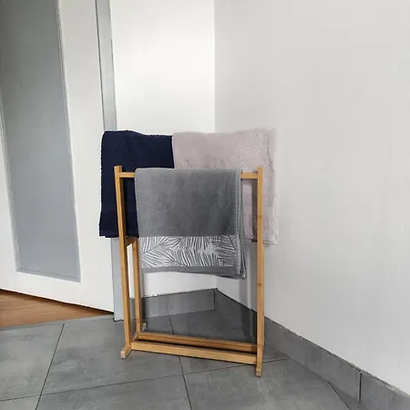 Apartament Duplex F2 Confort Proche Centre Avec Parking Gratuit